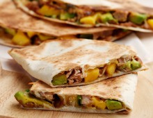 Crispy Tuna And Mango Tortillas