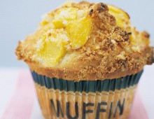 Mango Coconut Crumble Muffins